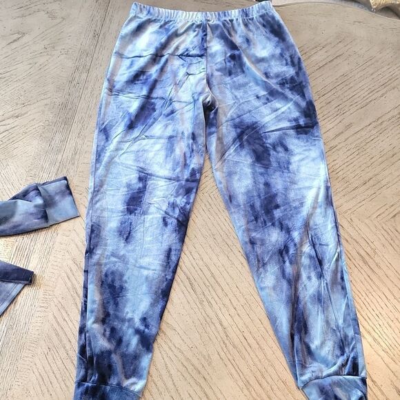 TieDye velvet lounge set pjs size S - Picture 7 of 10